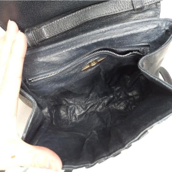 Authentic Vintage Gucci Plus GG Monogram Supreme Crossbody Bag - Picture 11 of 14